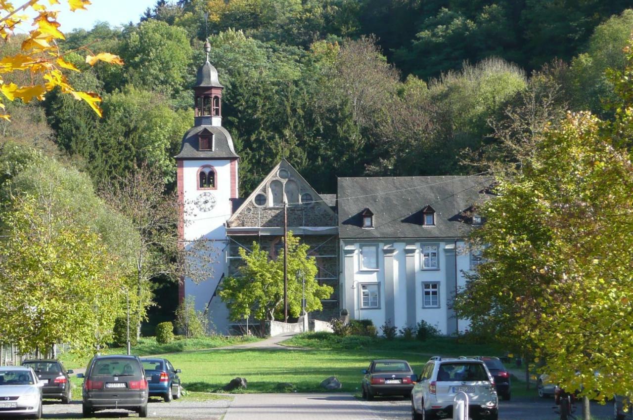 בנדורף Ferienwohnung Sayn Bei Koblenz מראה חיצוני תמונה